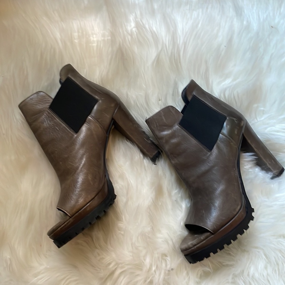 All Saints Sarris Open Toe color Caribou. Unfortunately they’re too small for me